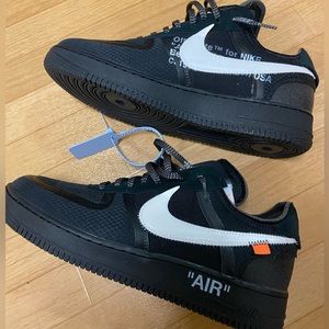 OFF WHITE AIR FORCE ONE BLACK SZ. 12 *USED*. 
- Runs True To Size